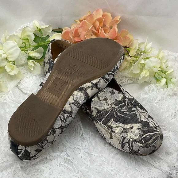 Naturalizer Kate Women’s Loafers Black and Cream Floral Pattern Flats Sz9 #0206 - Picture 3 of 11